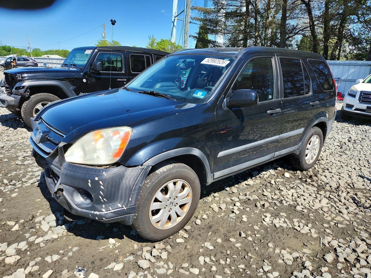Salvage Honda Crv Image