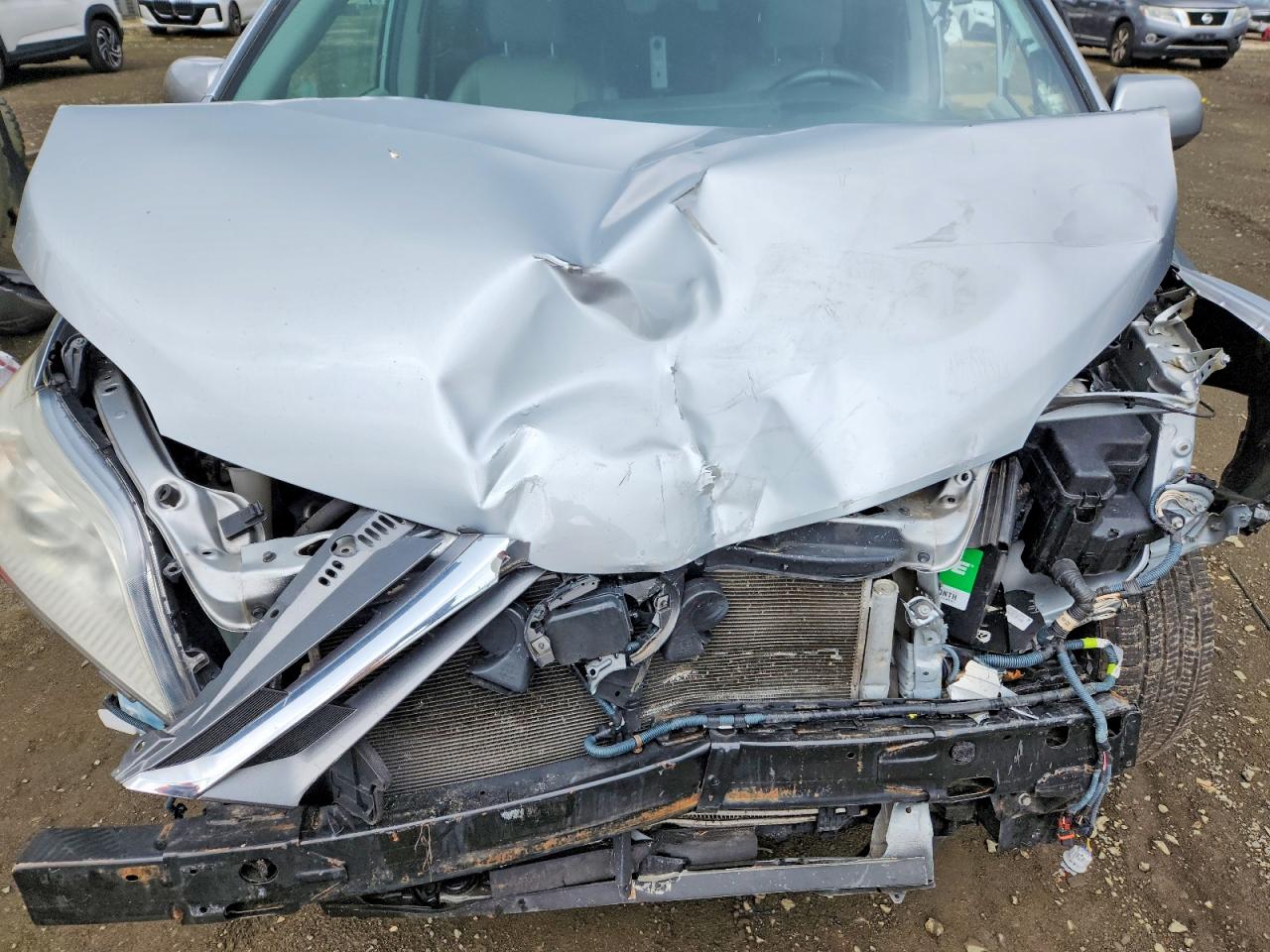 Toyota Sienna Xle 8-passenger