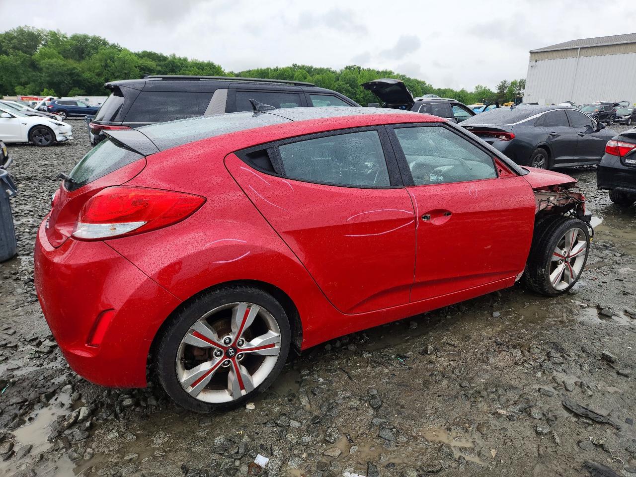 Hyundai VELOSTER Base