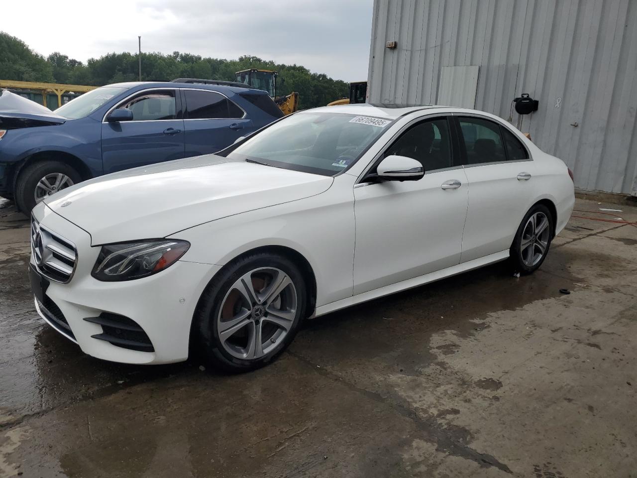 Salvage Mercedes-Benz E-Class Image