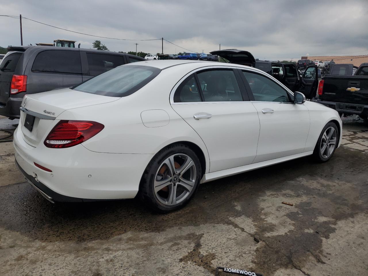 Mercedes-Benz E-Class 300 4matic