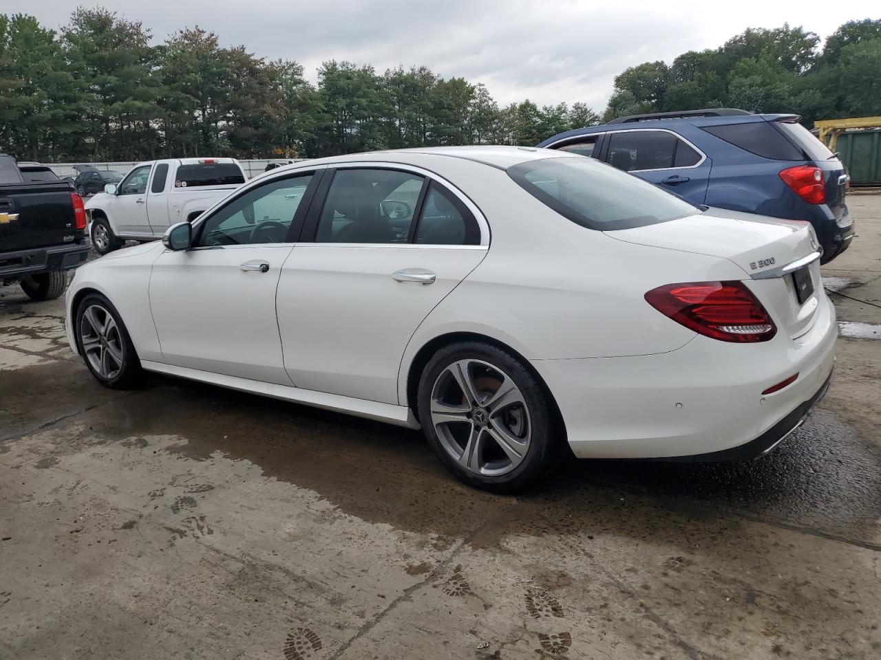Mercedes-Benz E-Class 300 4matic