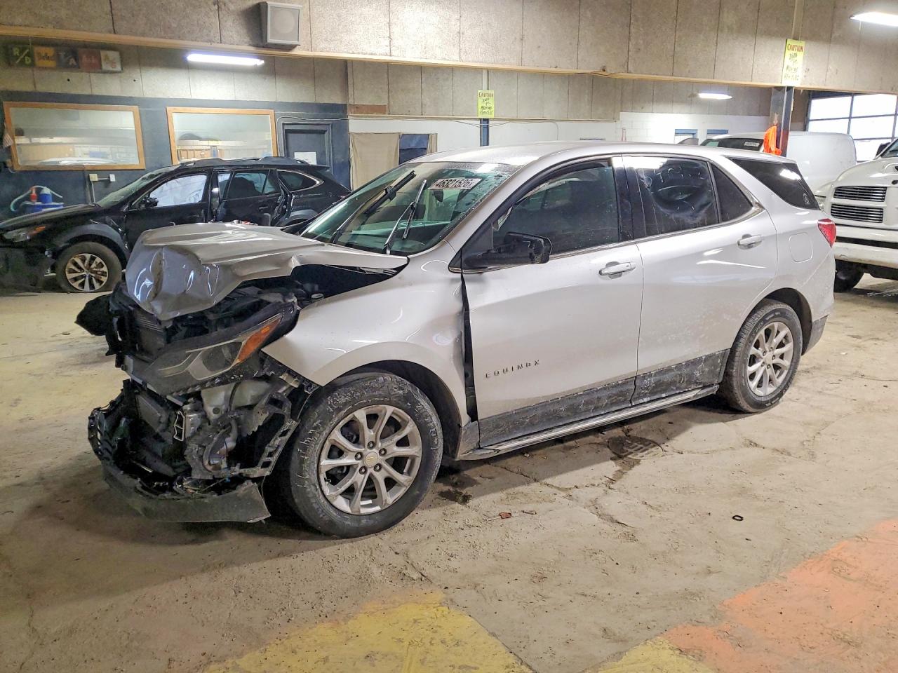 Salvage Chevrolet Equinox Image