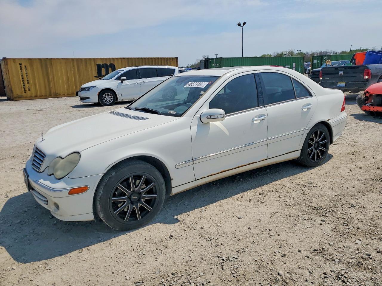 Salvage Mercedes-Benz C-Class Image