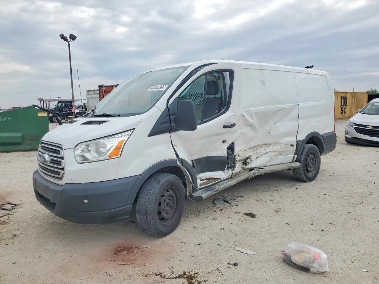 Salvage Ford Transit Image