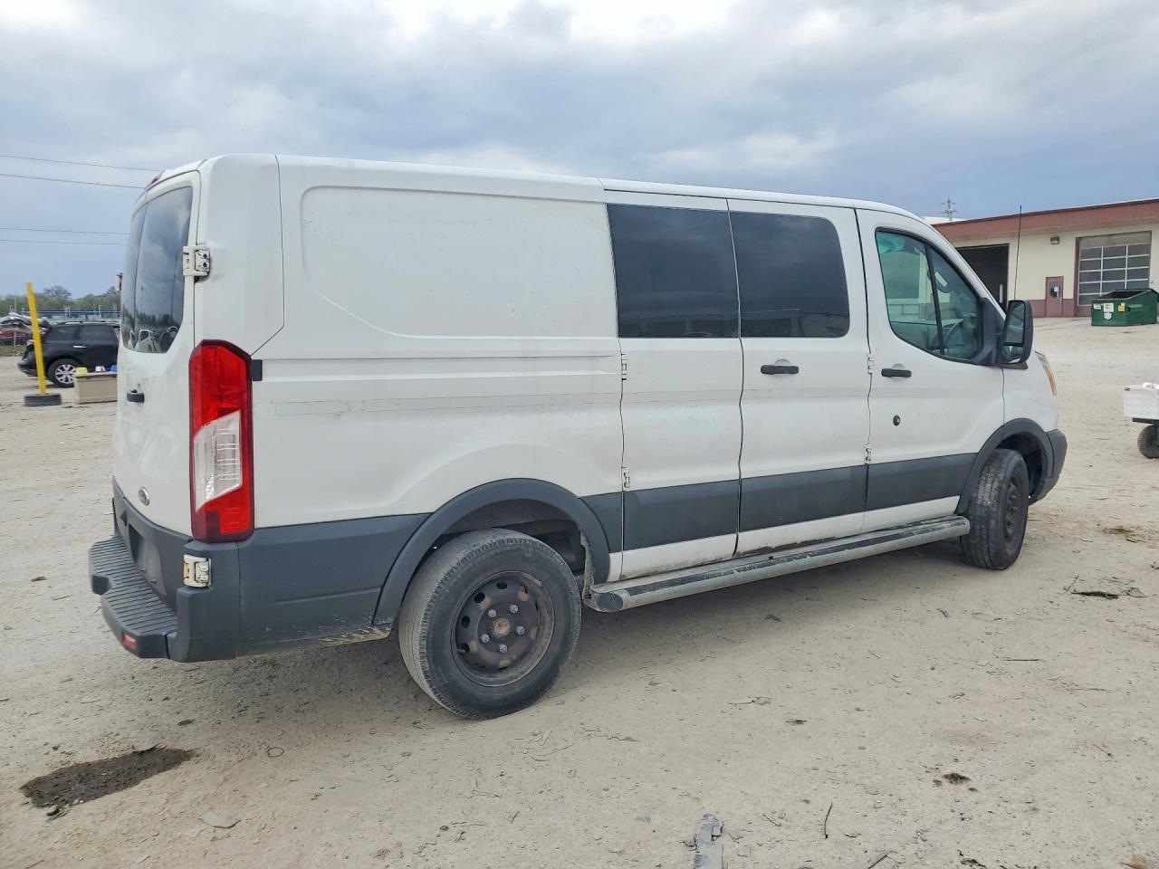 Ford Transit T-250