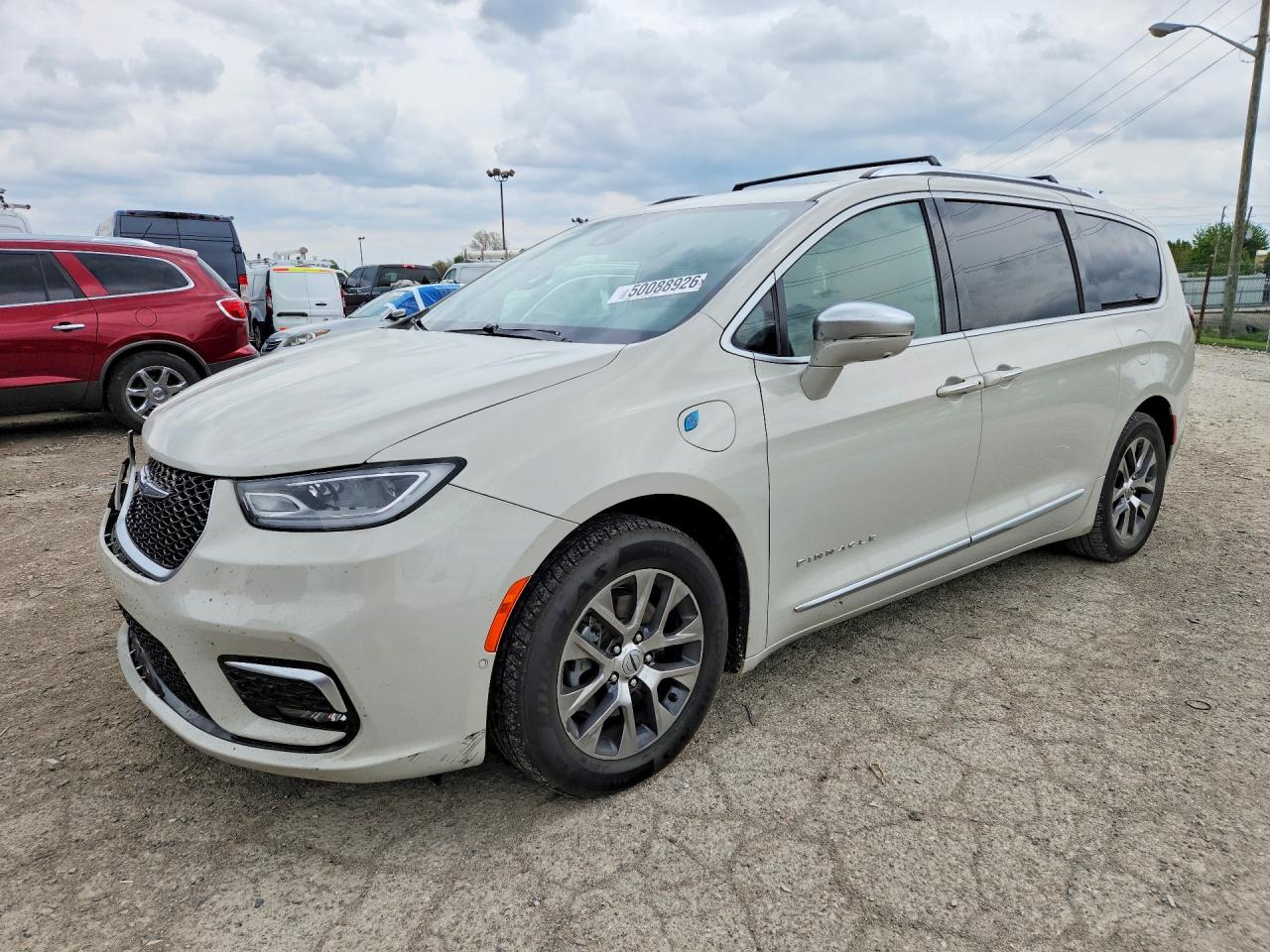 Salvage Chrysler Pacifica Image