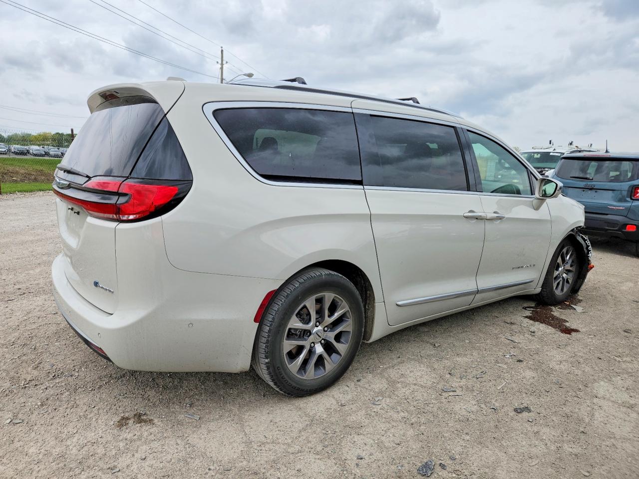 Chrysler Pacifica Hybrid Pinnacle