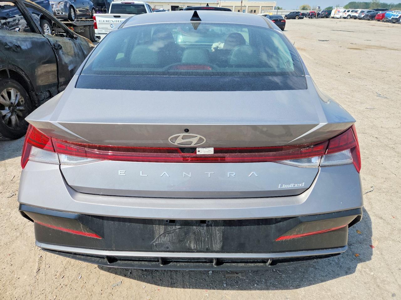 Hyundai ELANTRA Limited