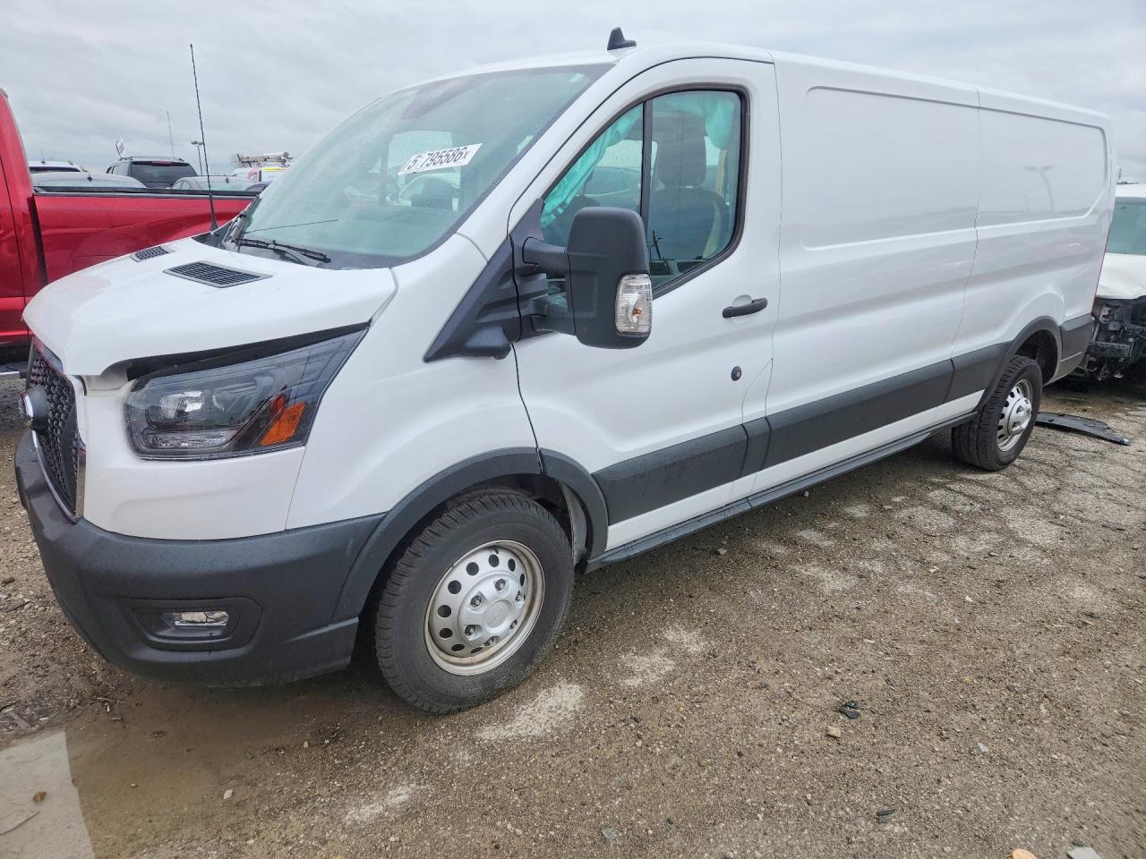 Salvage Ford Transit Image