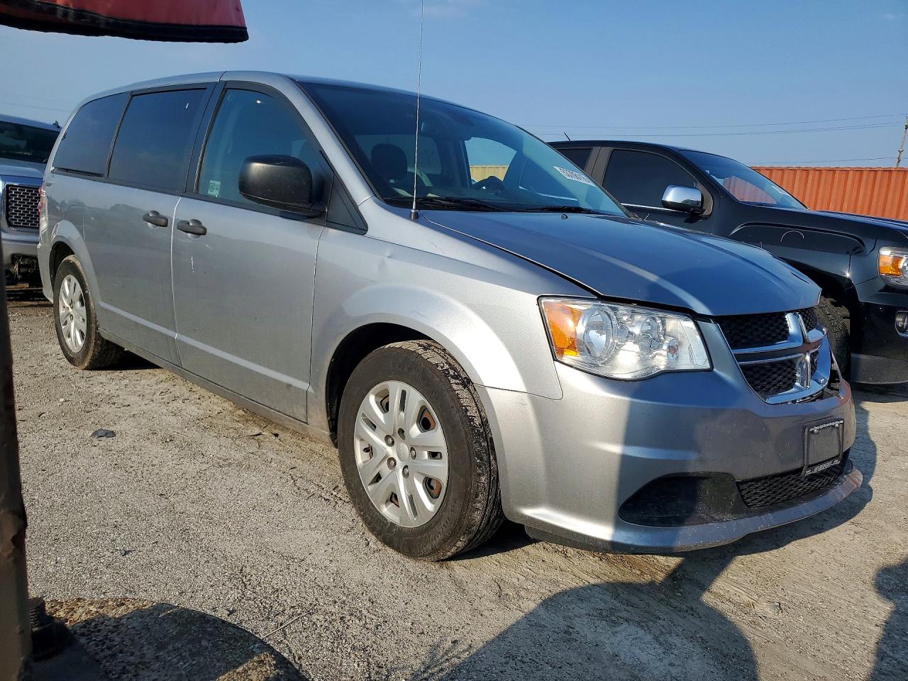 Dodge Caravan Se