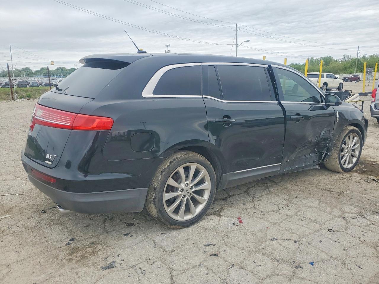 Lincoln MKT