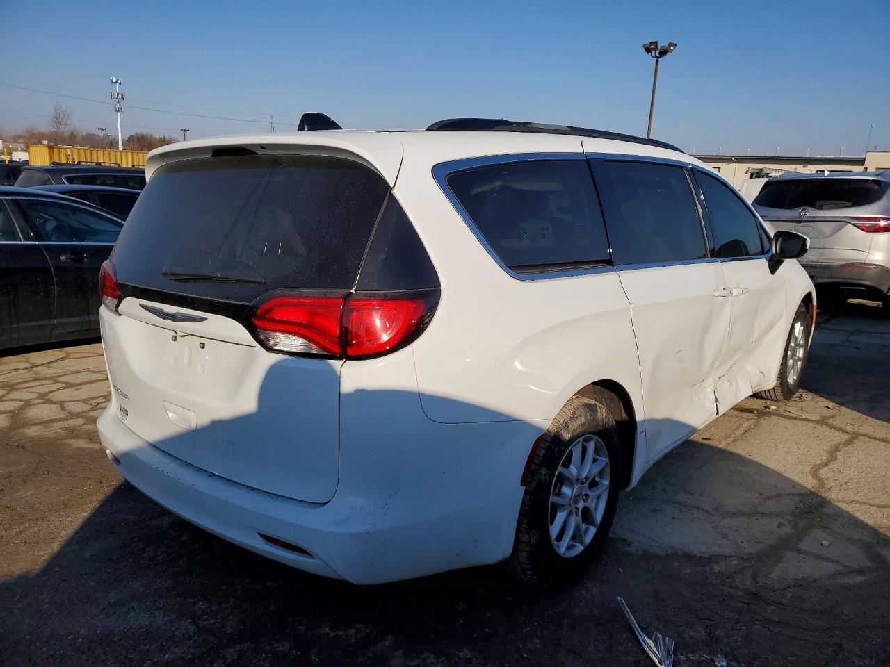 Chrysler Minivan Lxi