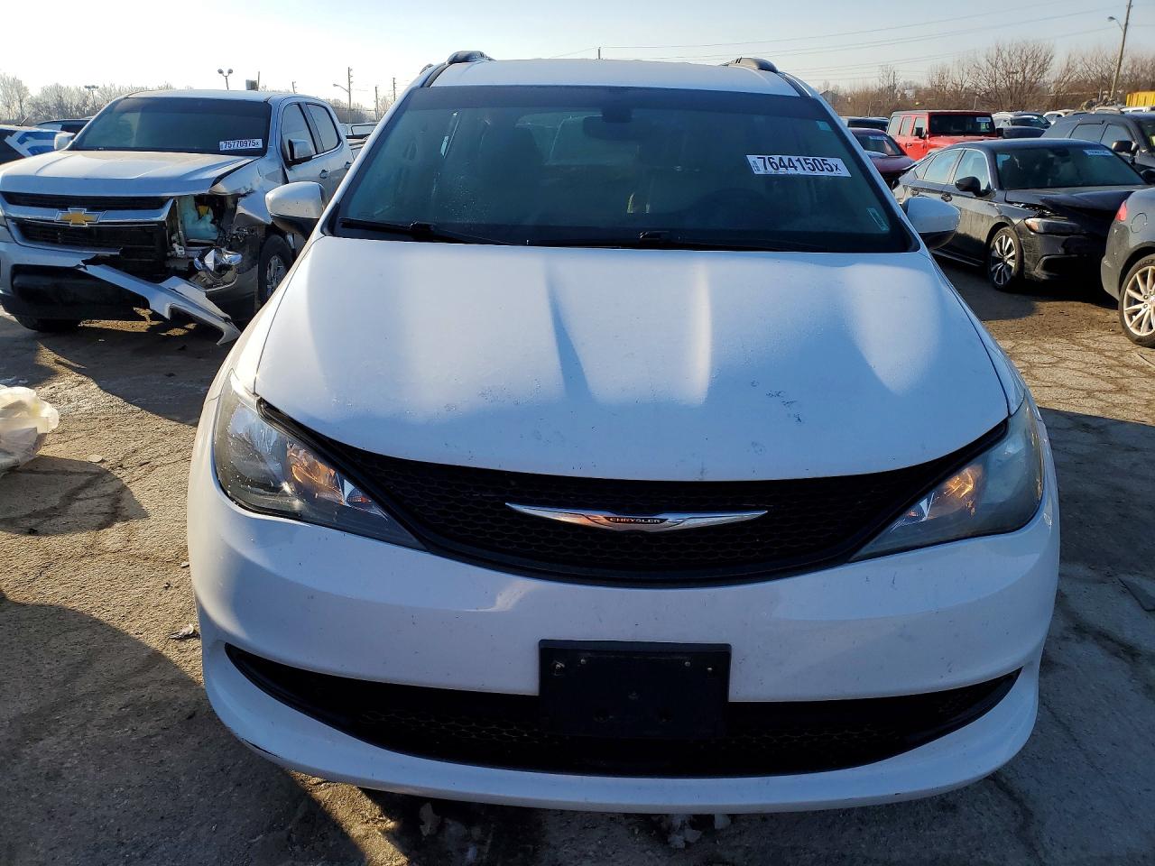 Chrysler Minivan Lxi