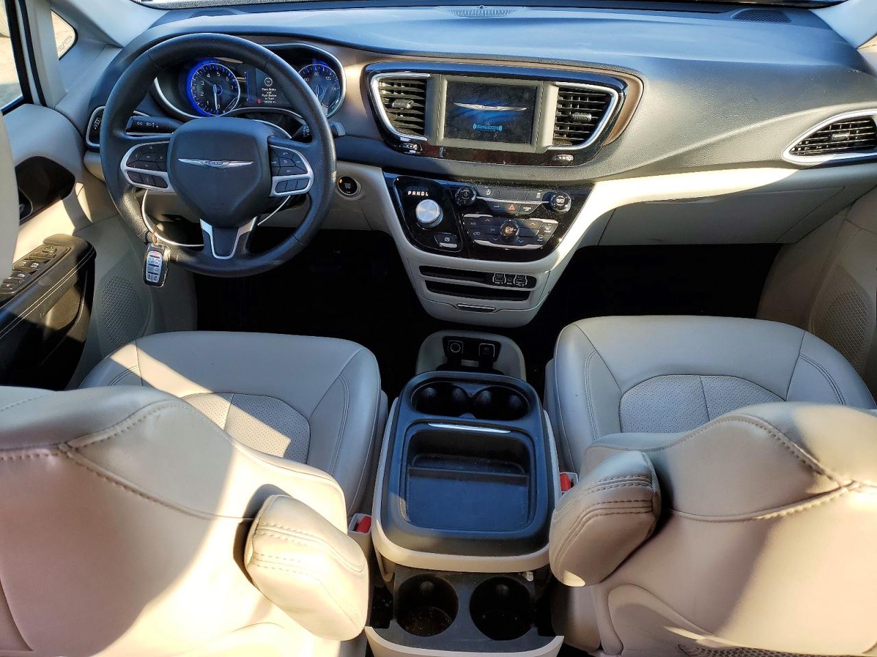 Chrysler Minivan Lxi
