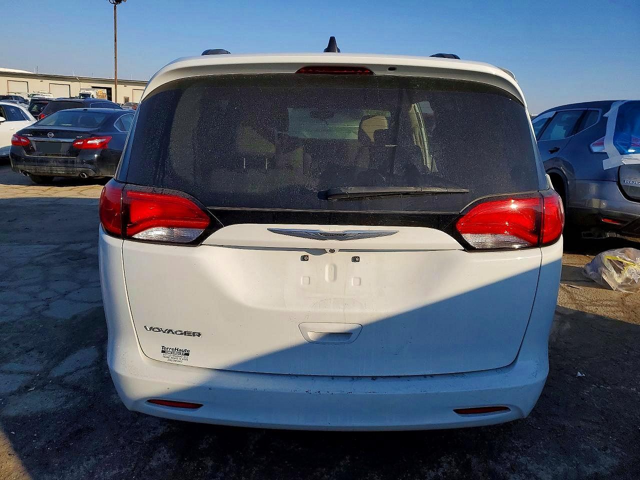 Chrysler Minivan Lxi