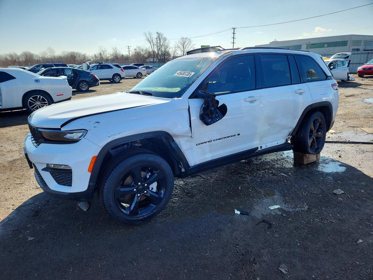 Salvage Jeep Grand Cherokee Image