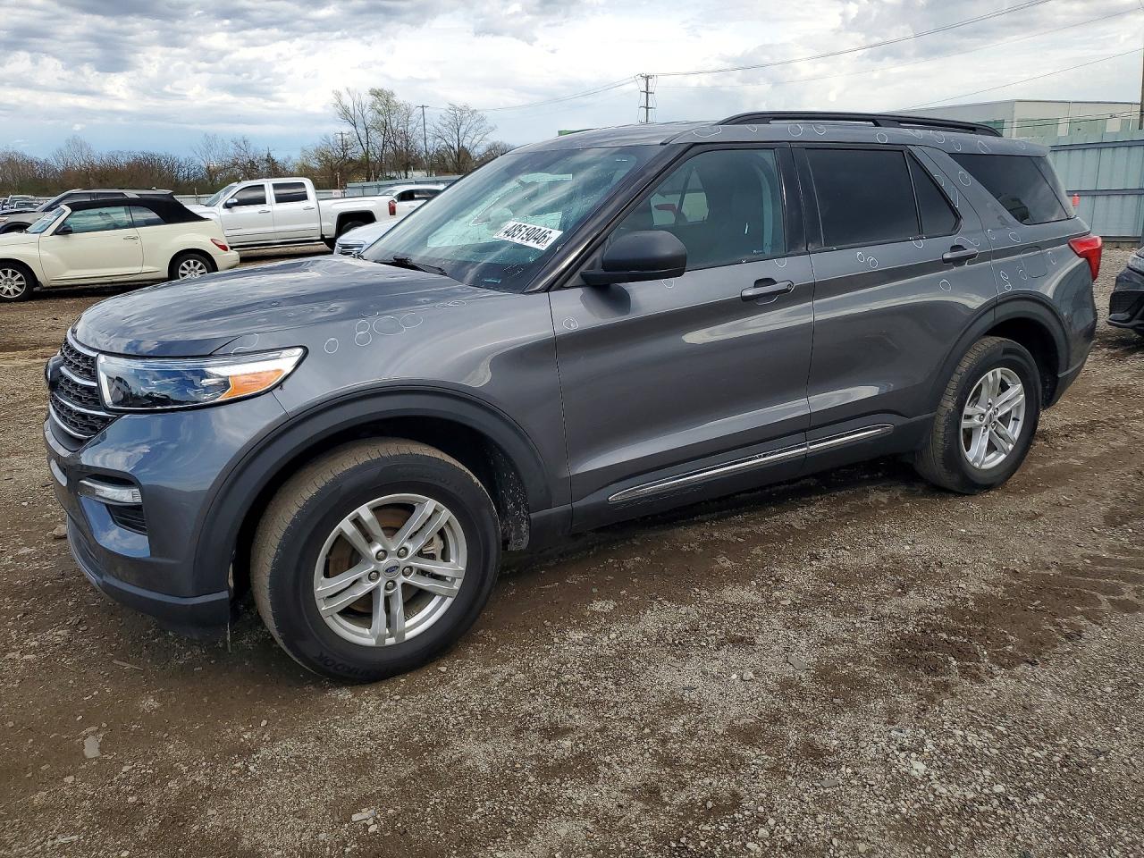 Salvage Ford Explorer Image