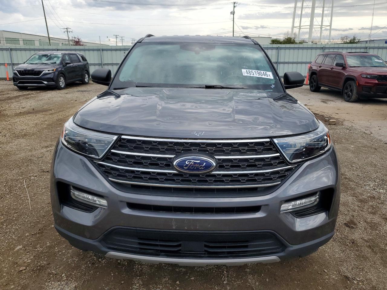 Ford Explorer Xlt