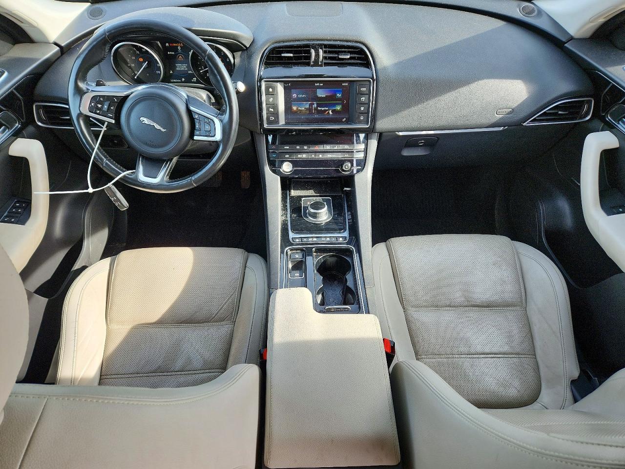 Jaguar F-PACE Prestige