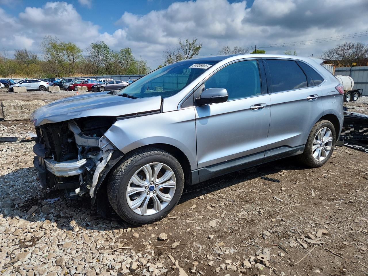 Salvage Ford Edge Image