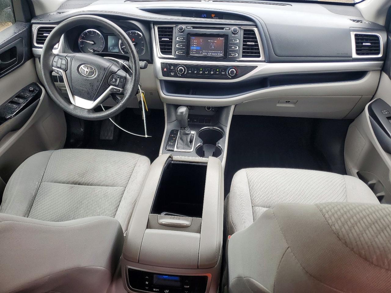 Toyota Highlander Le