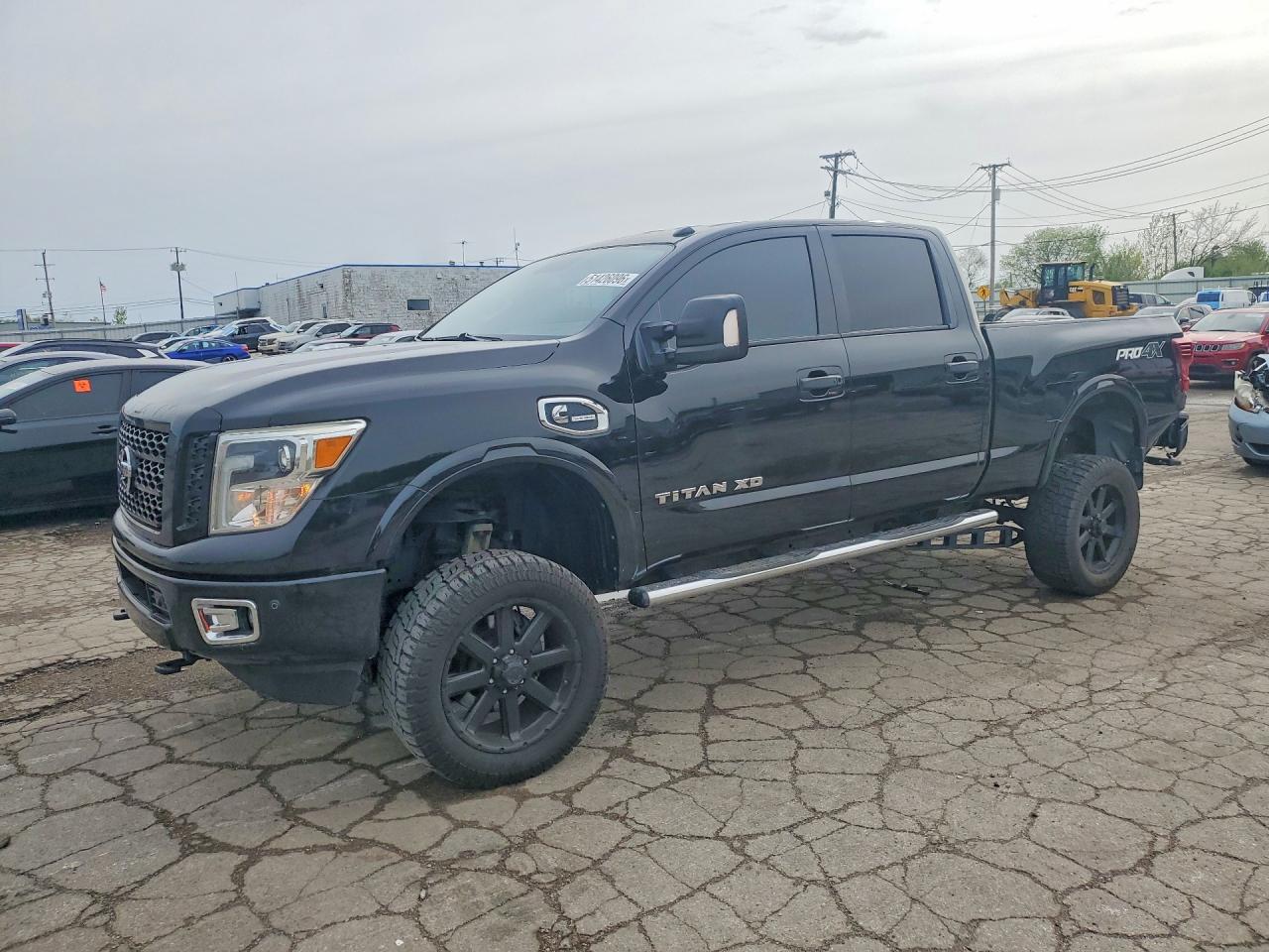 Salvage Nissan Titan Image
