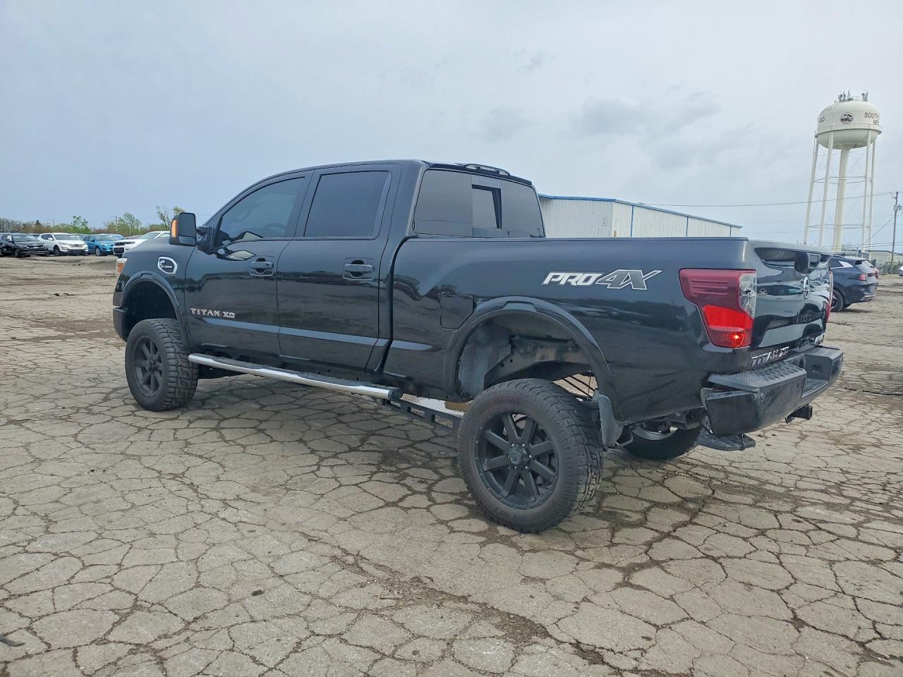 Nissan Titan Pro-4x