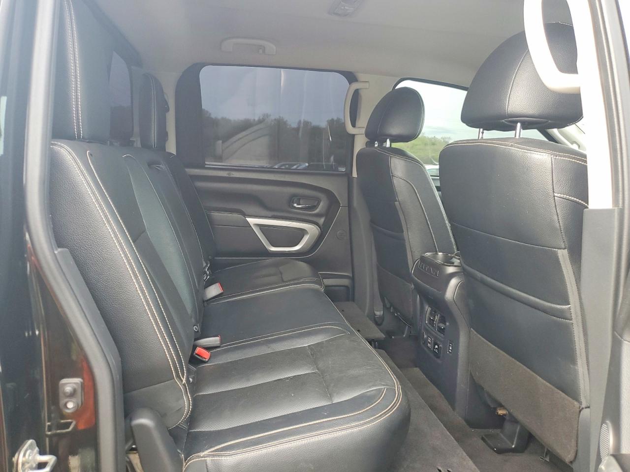 Nissan Titan Pro-4x