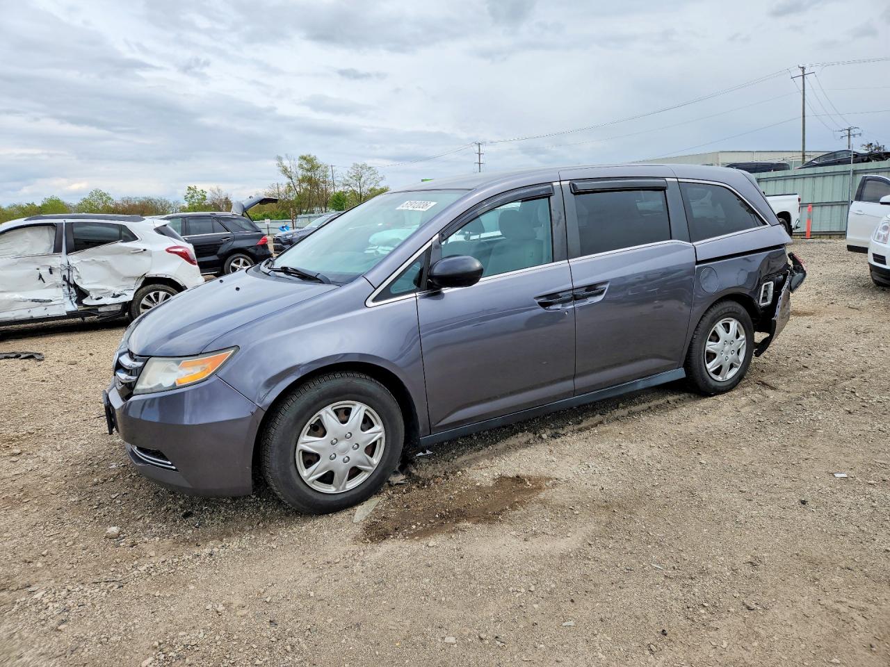Salvage Honda Odyssey Image