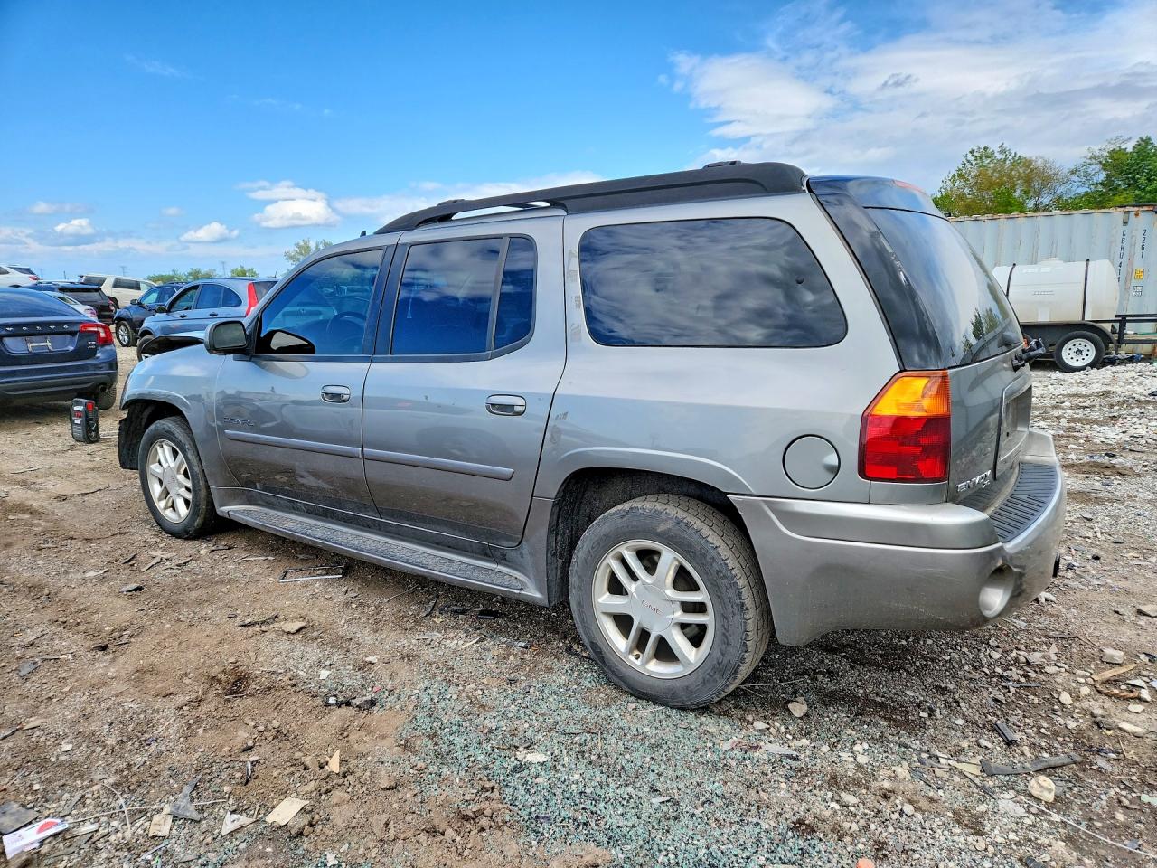 GMC Envoy Denali Xl