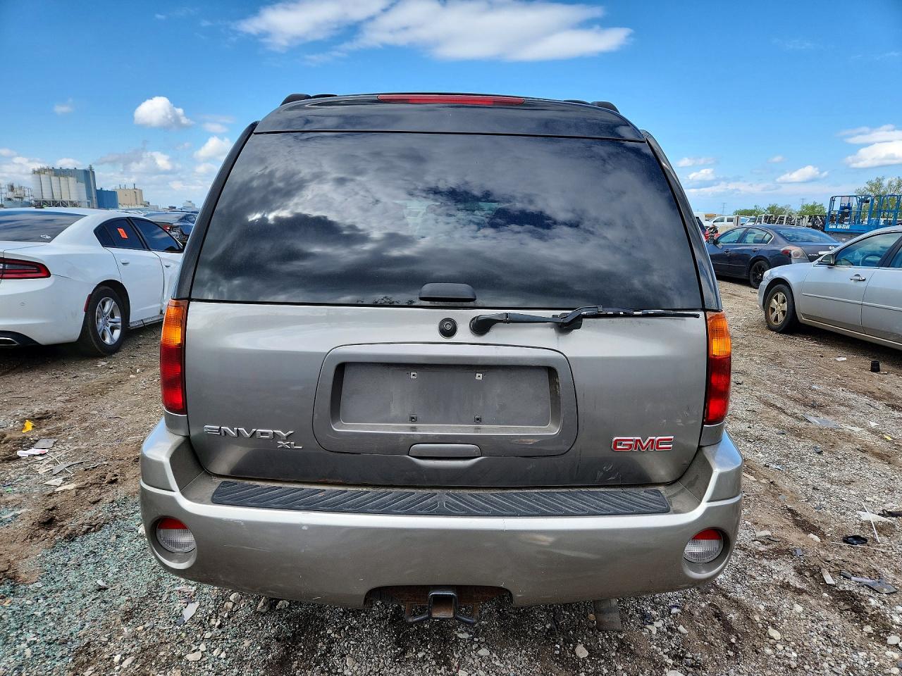 GMC Envoy Denali Xl