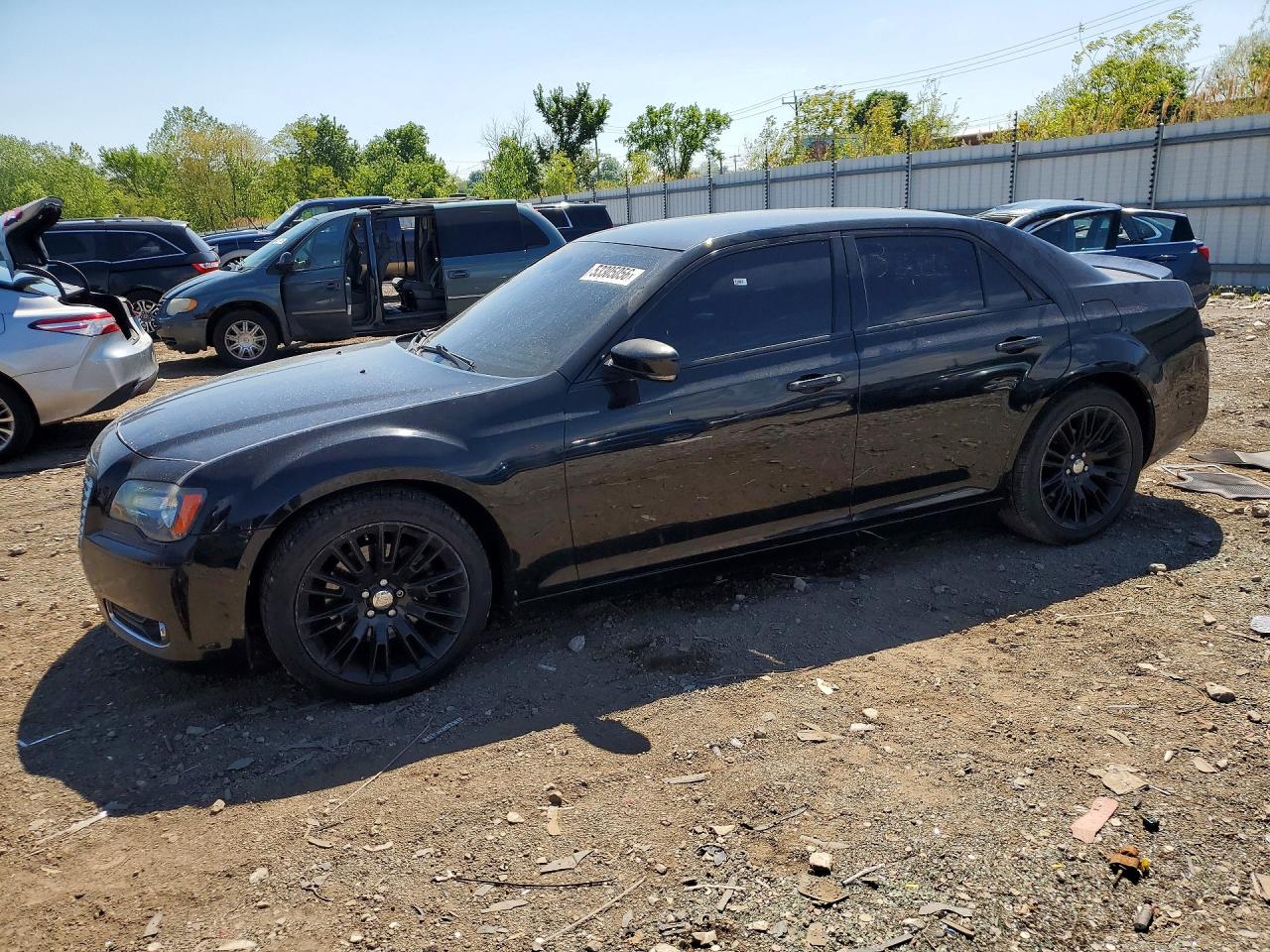 Salvage Chrysler 300 Image