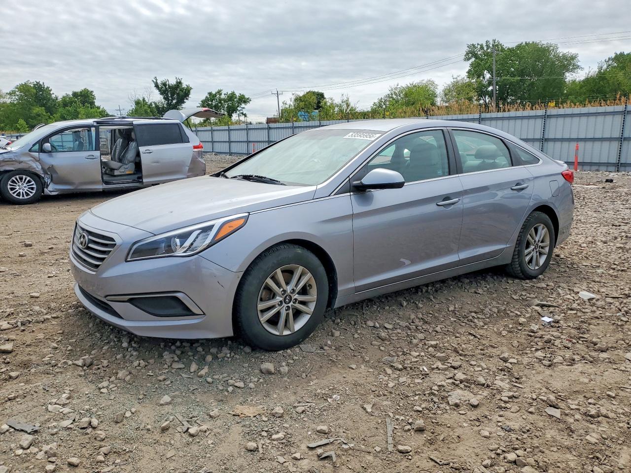 Salvage Hyundai SONATA Image