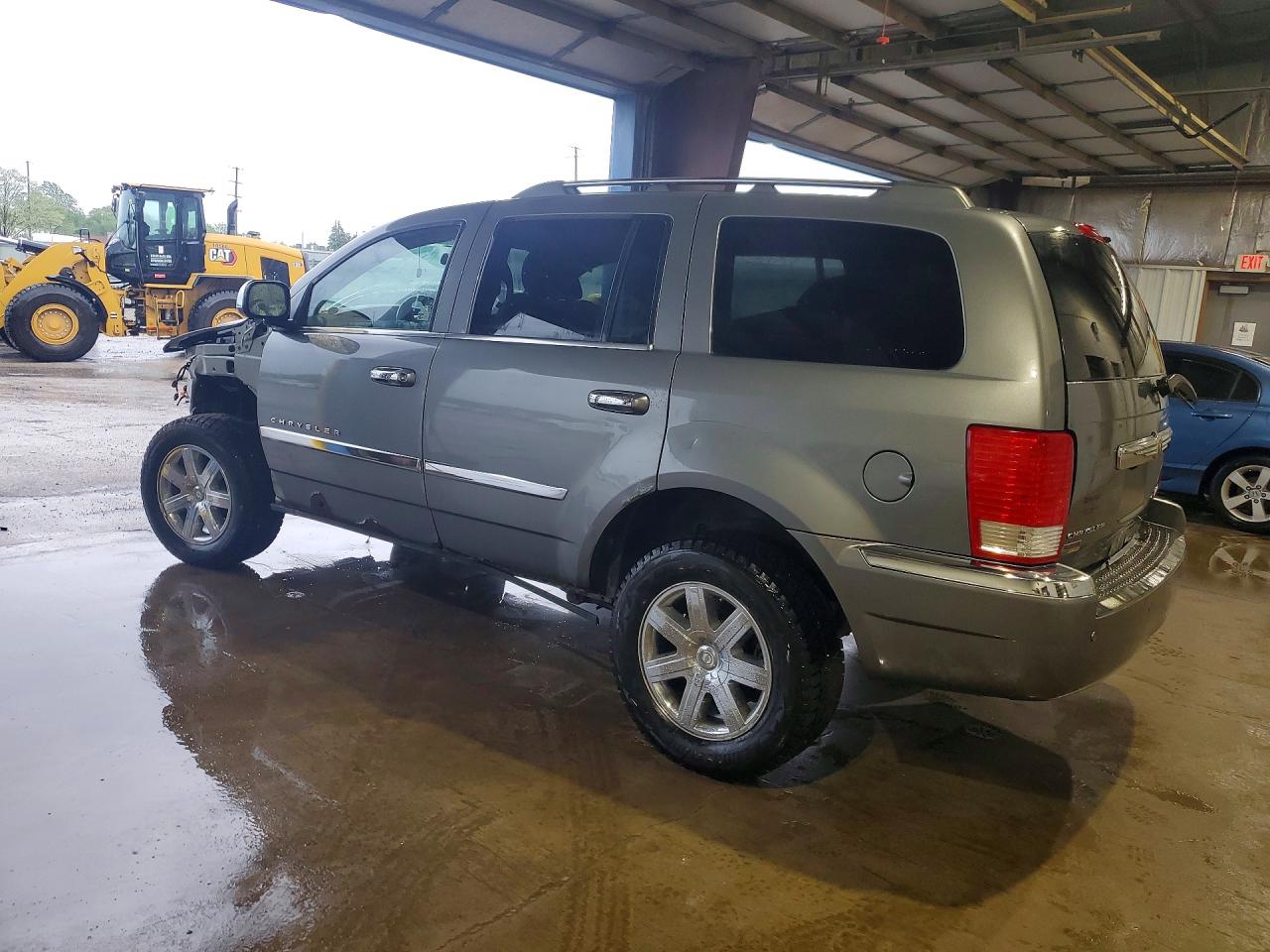 Chrysler Aspen Limited