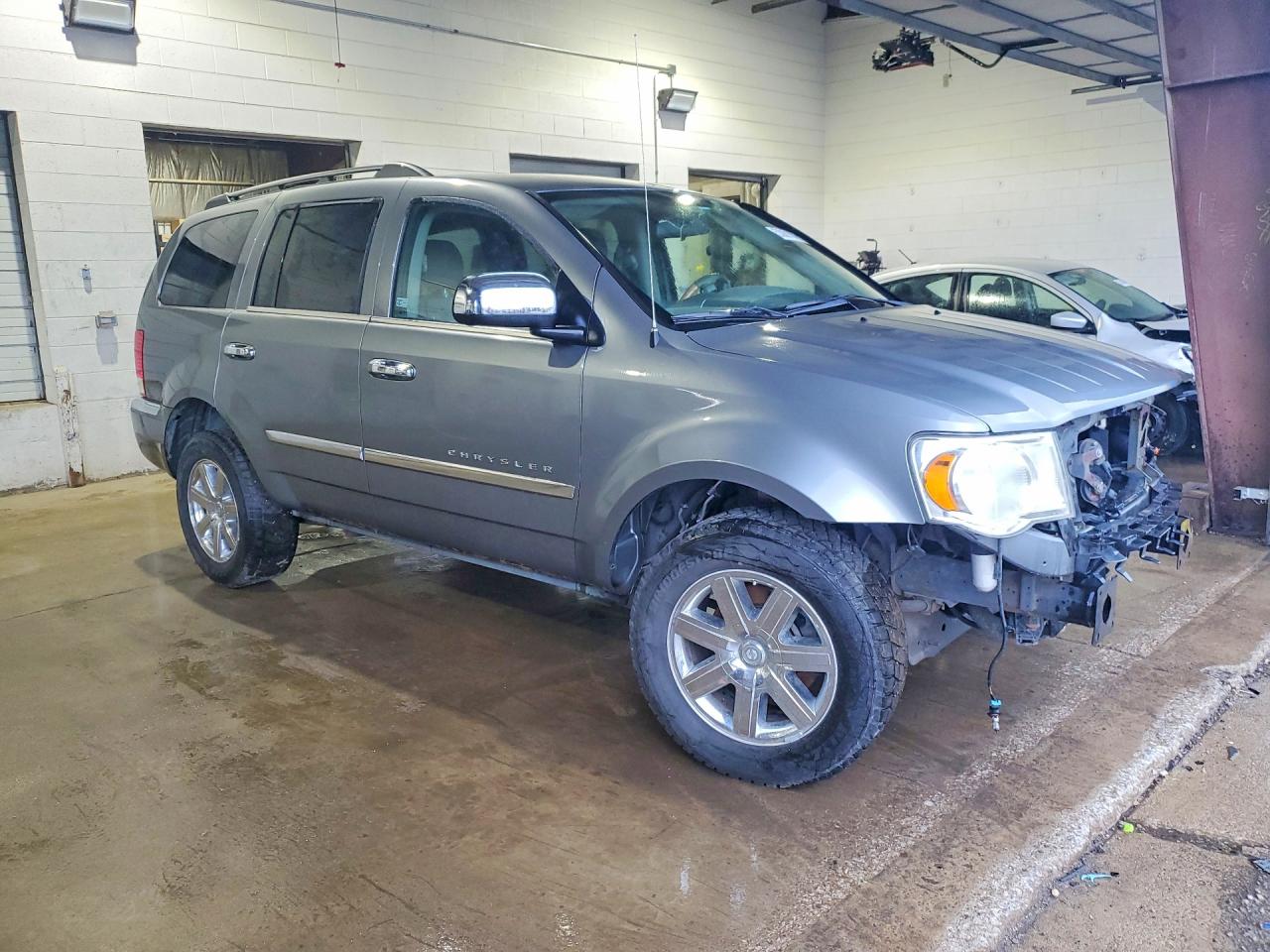 Chrysler Aspen Limited