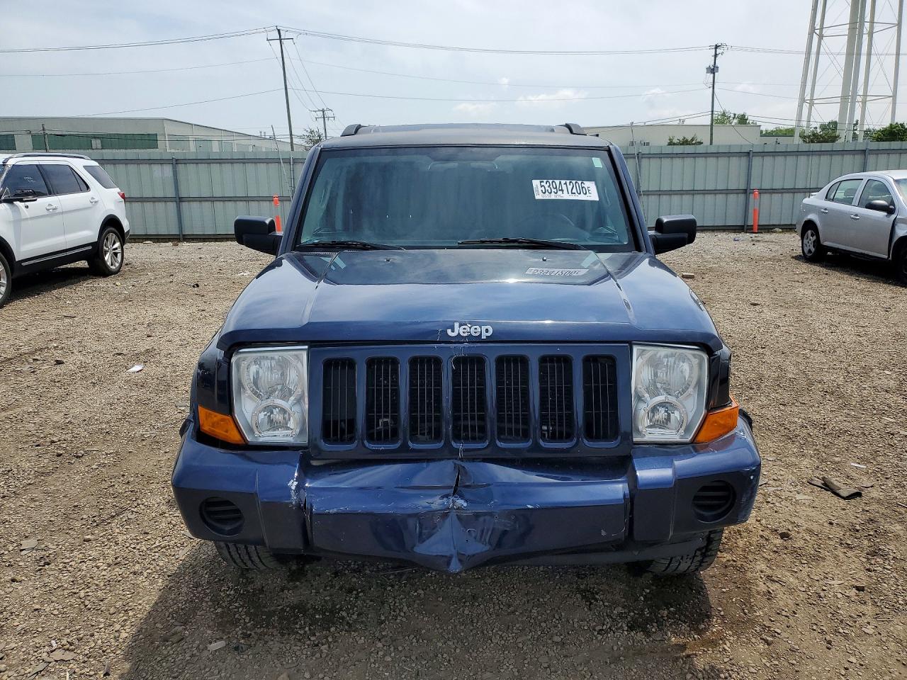 Jeep Commander
