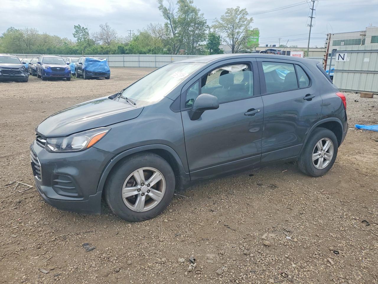 Salvage Chevrolet Trax Image