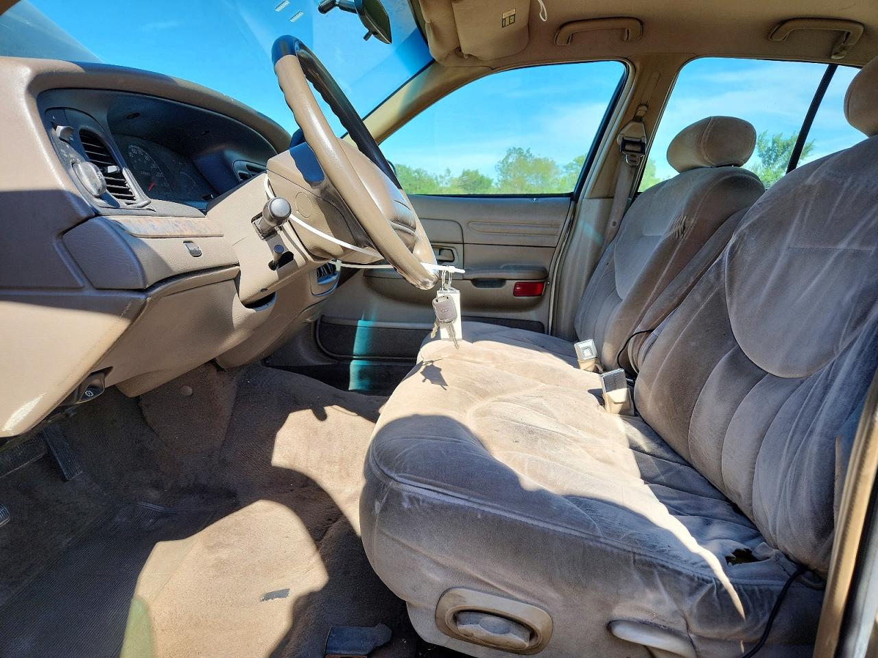 Ford Crown Vic