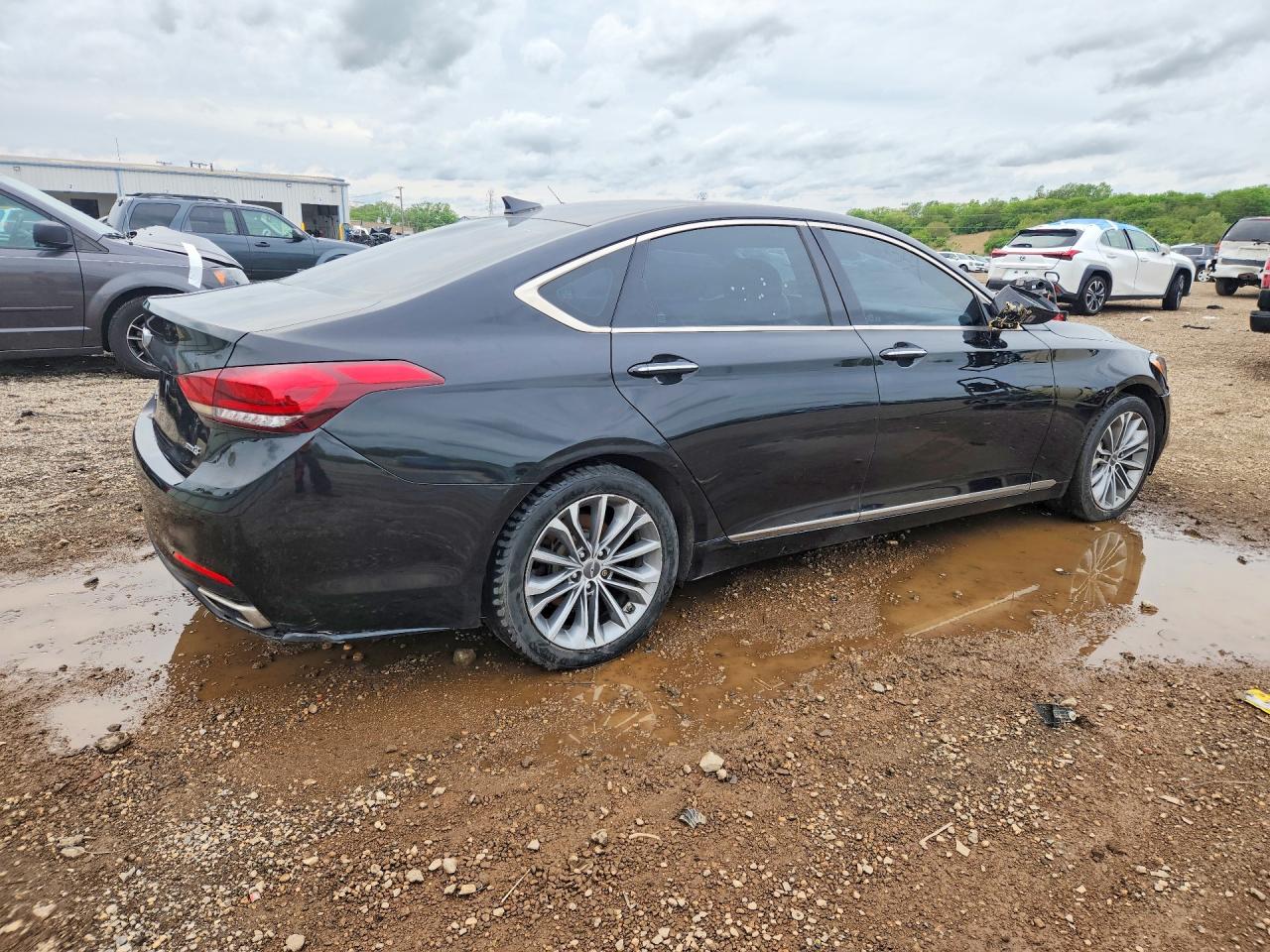 Hyundai Genesis 3.8l