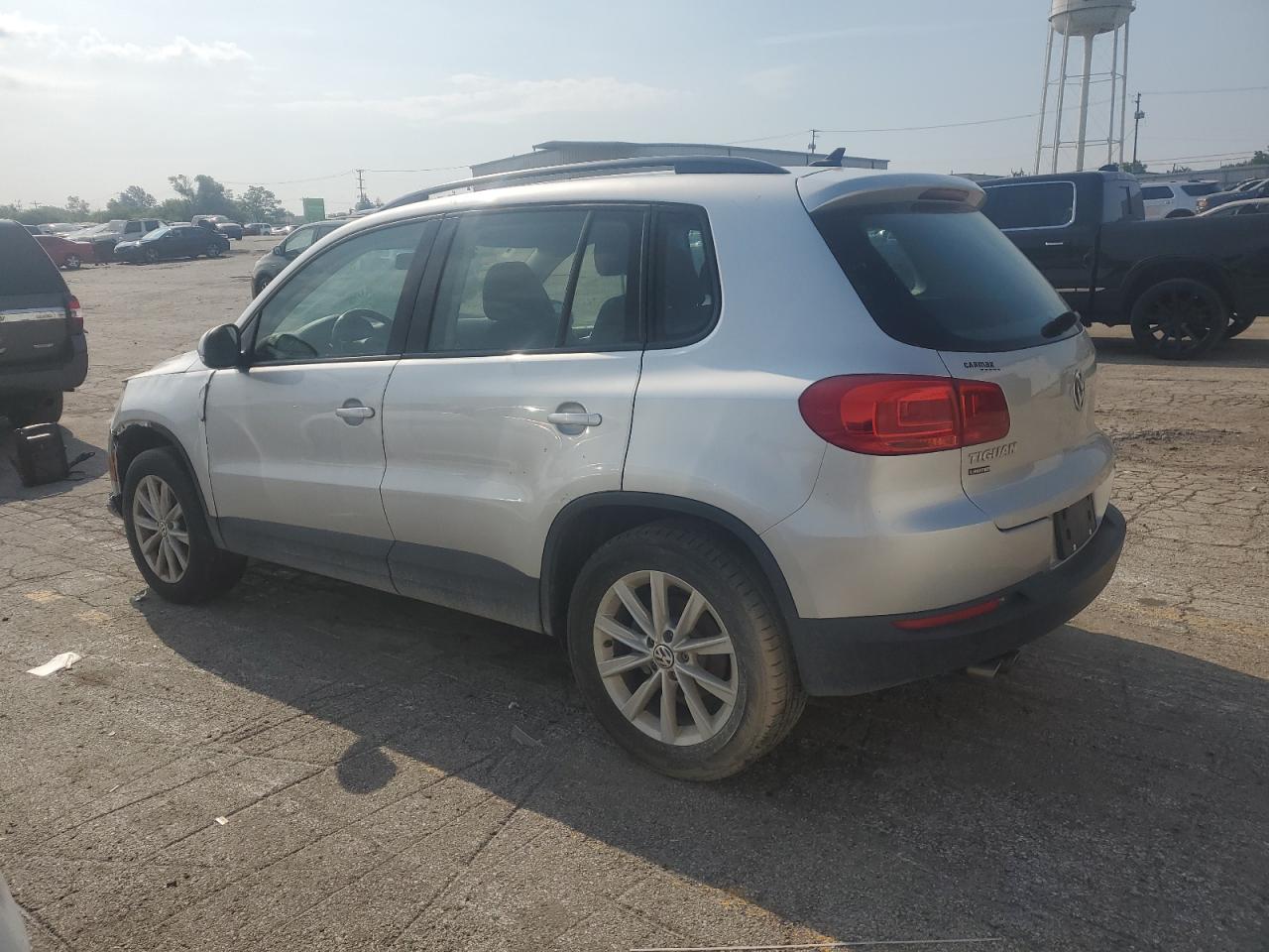 Volkswagen Tiguan S