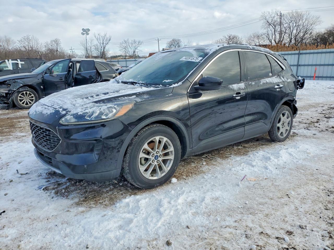Salvage Ford Escape Image