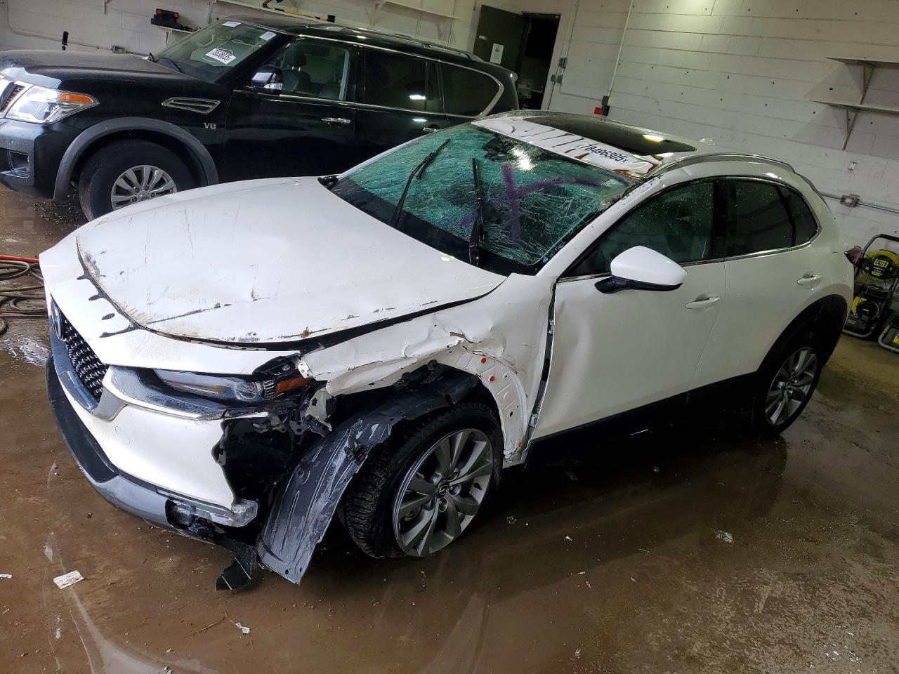 Salvage Mazda Cx Image