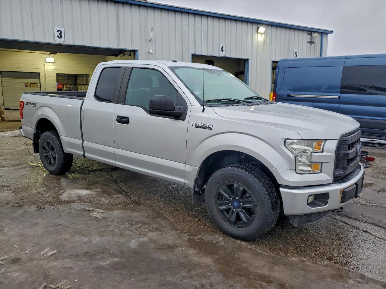 Ford F-150 Super Cab