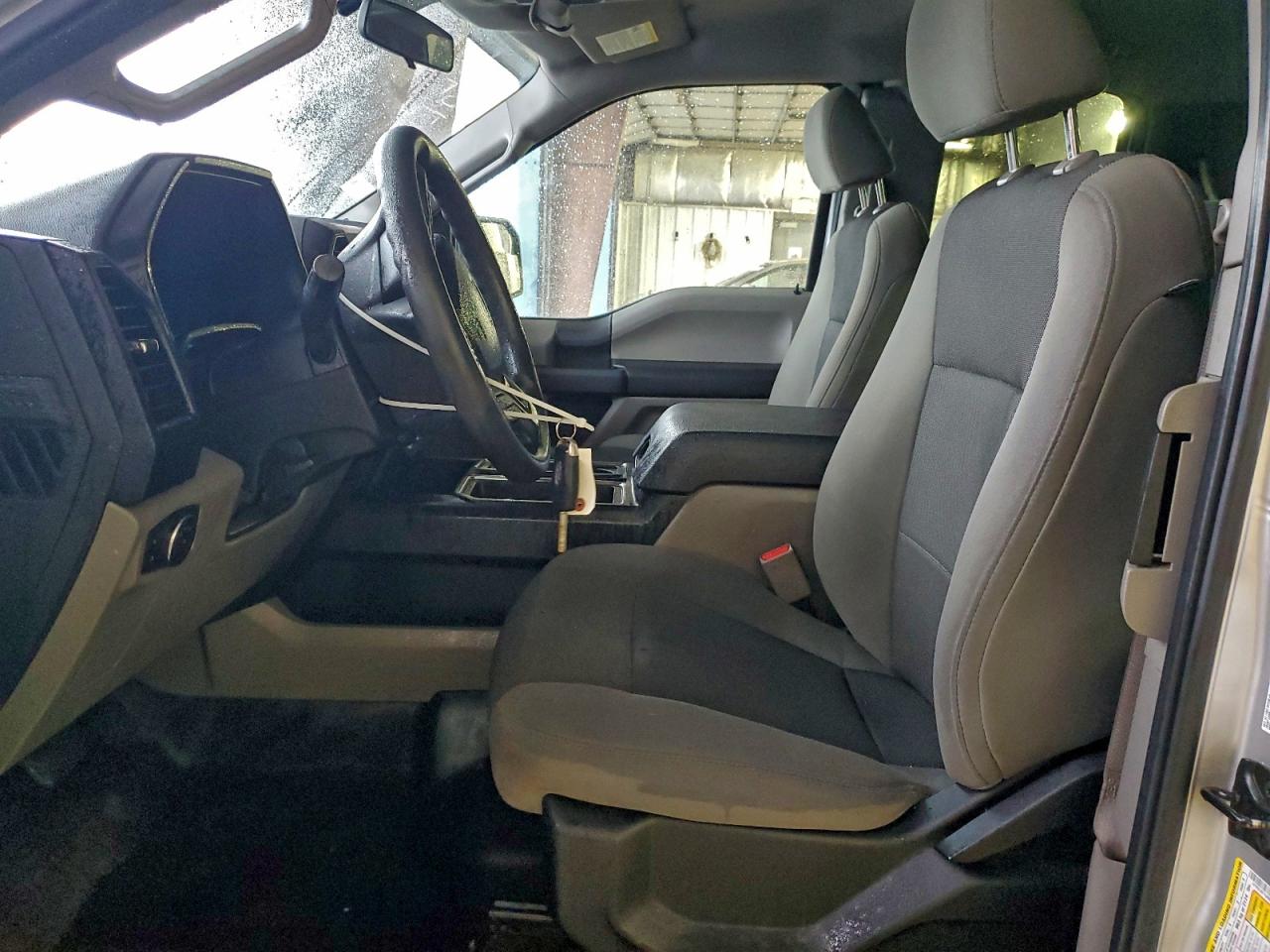 Ford F-150 Super Cab