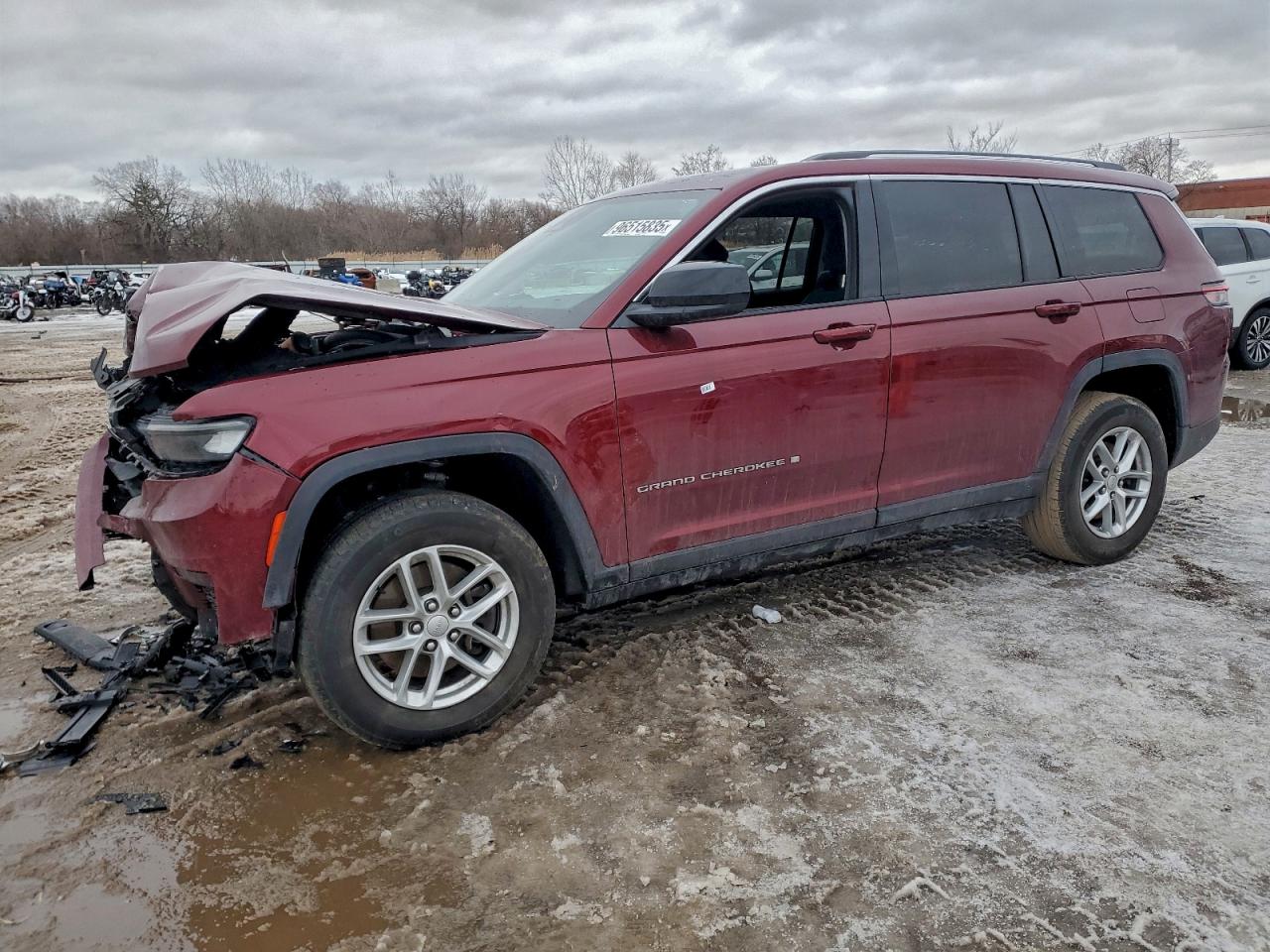 Salvage Jeep Grand Cherokee Image