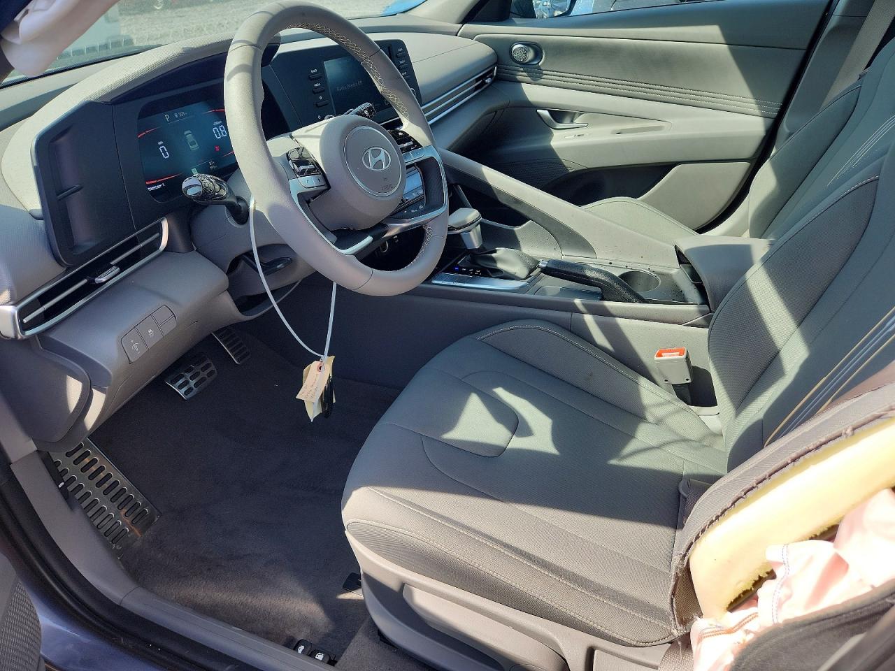 Hyundai ELANTRA Sel Sport