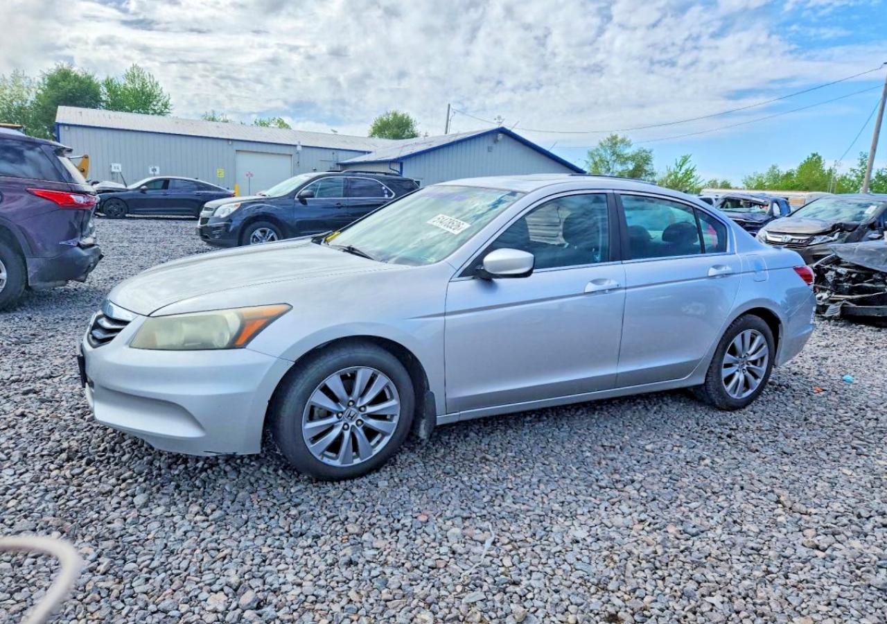 Salvage Honda Accord Image