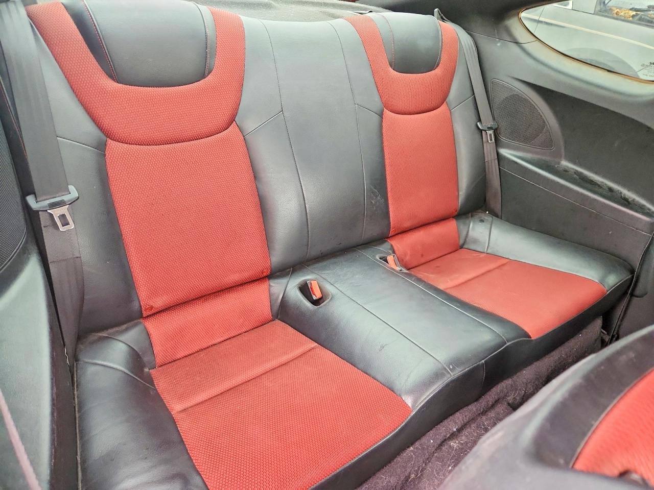 Hyundai Genesis 2.0t