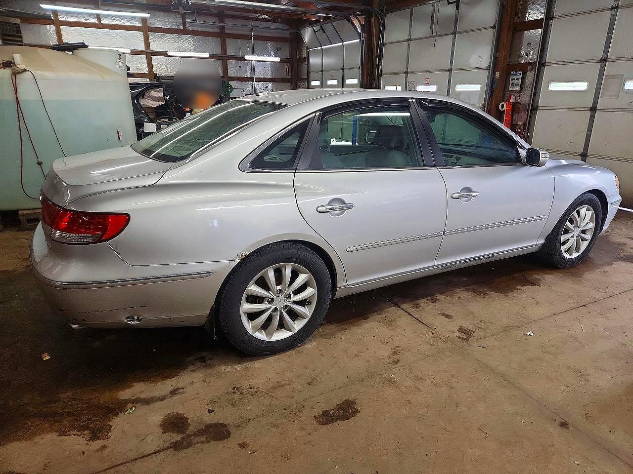 Hyundai Azera Se